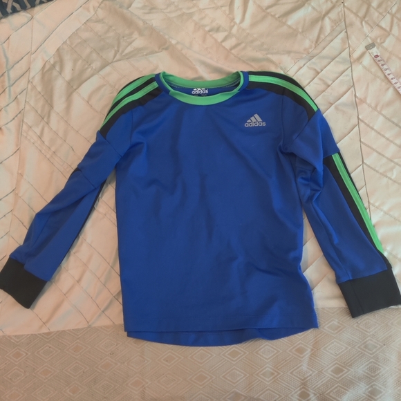 adidas rashguard boys size 5